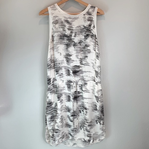 Vince Silk Sleeveless Jacquard Drawstring Dress, White Marble Size Large - Picture 4 of 15